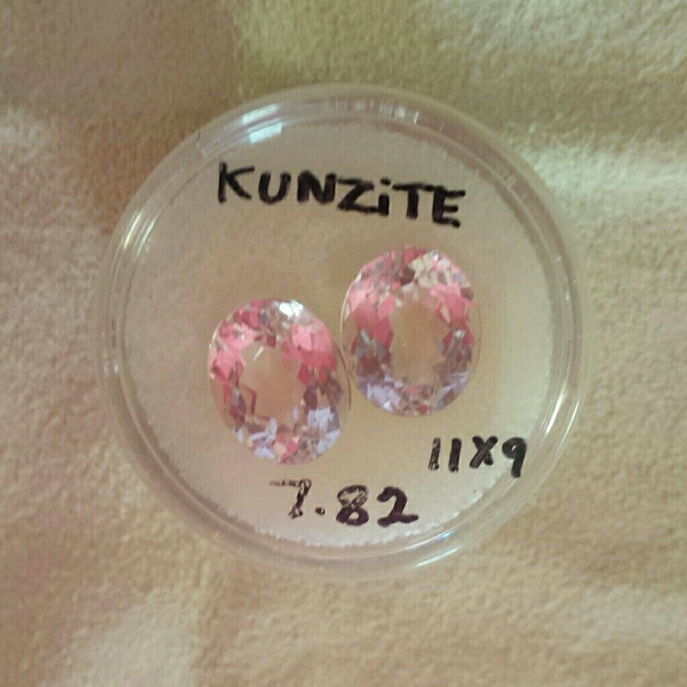 Kunzite gemstone matched pair